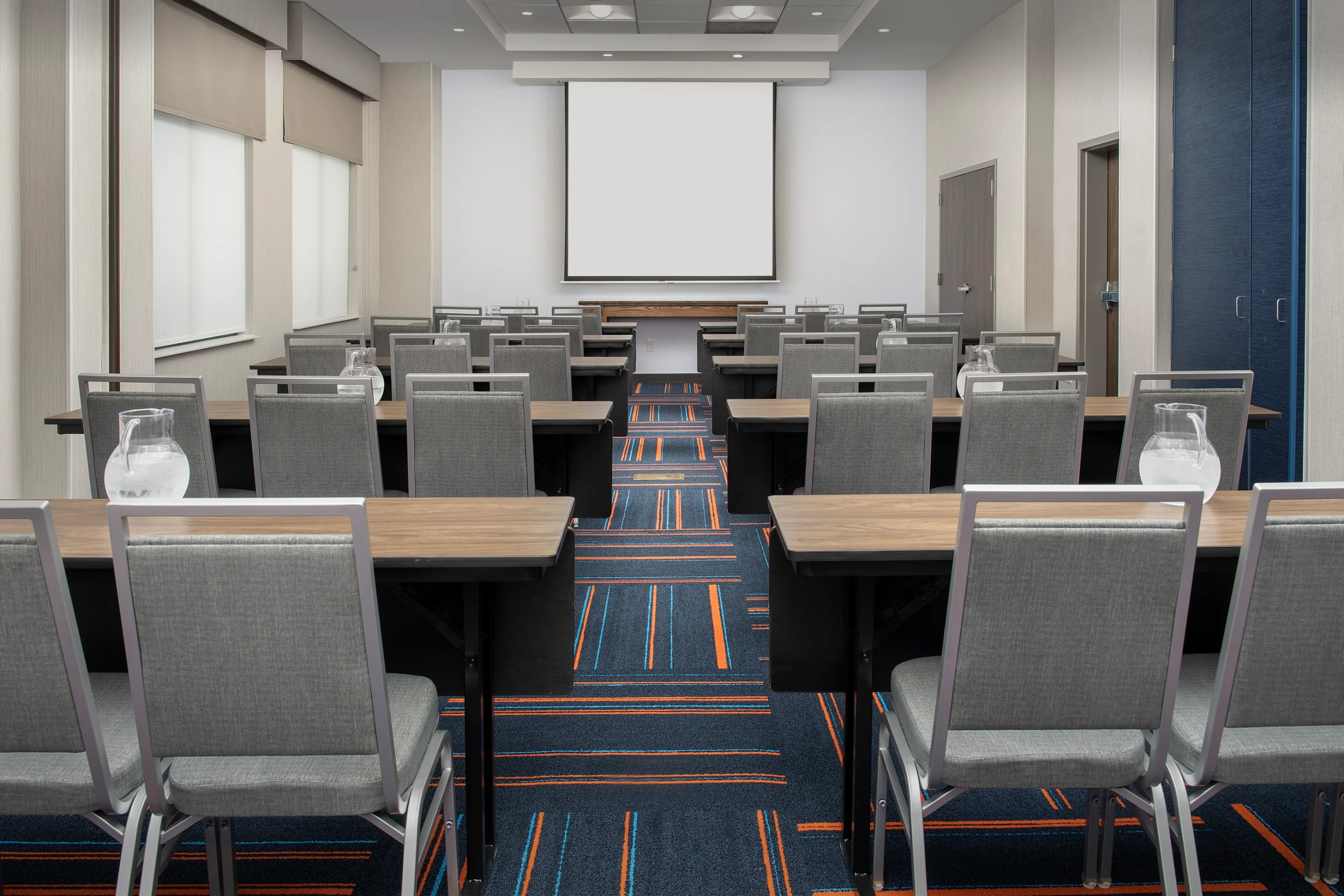 50% OFF Meeting Room / Fall 2026